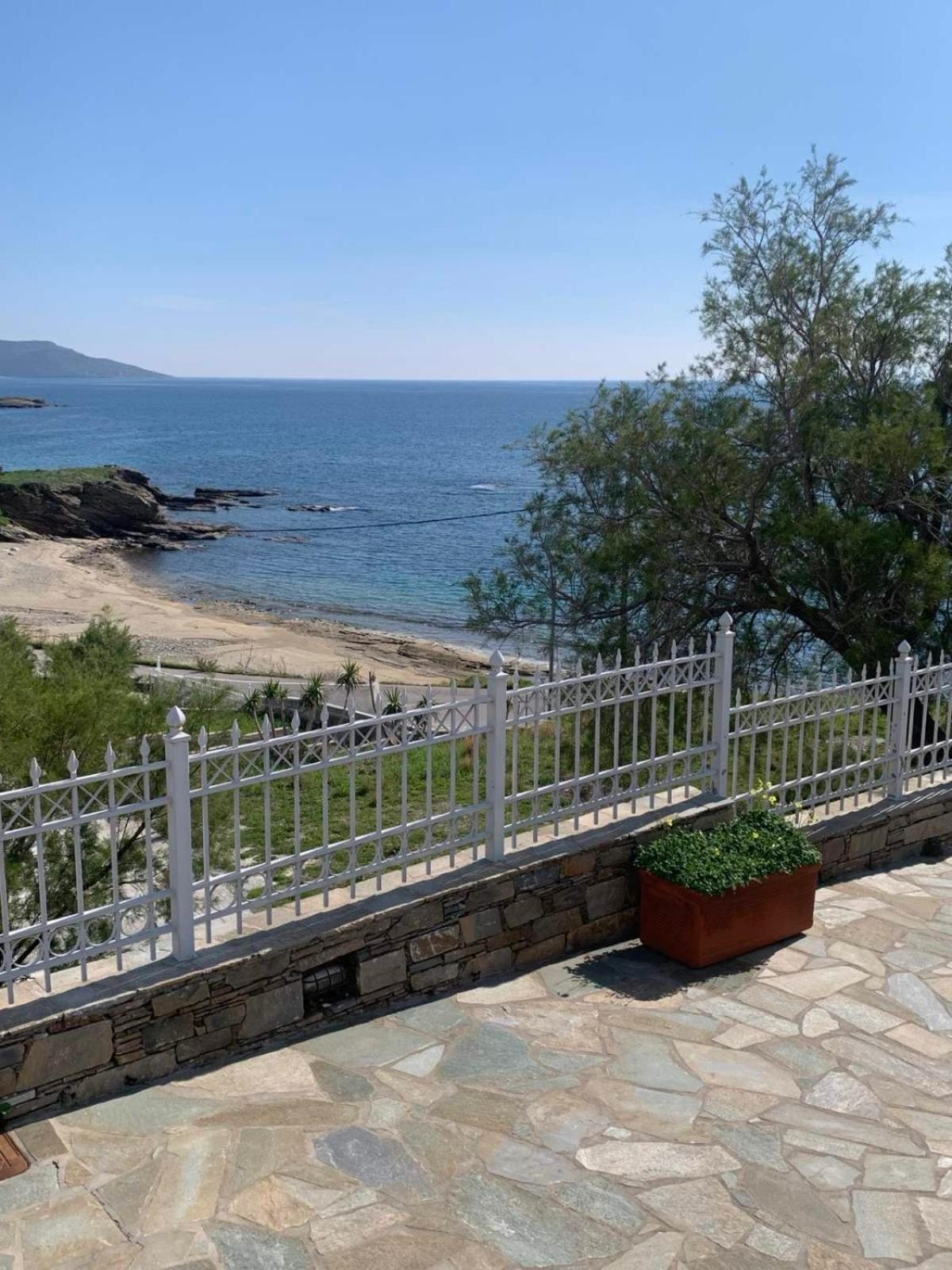 Kasa Villa Каристос Екстериор снимка